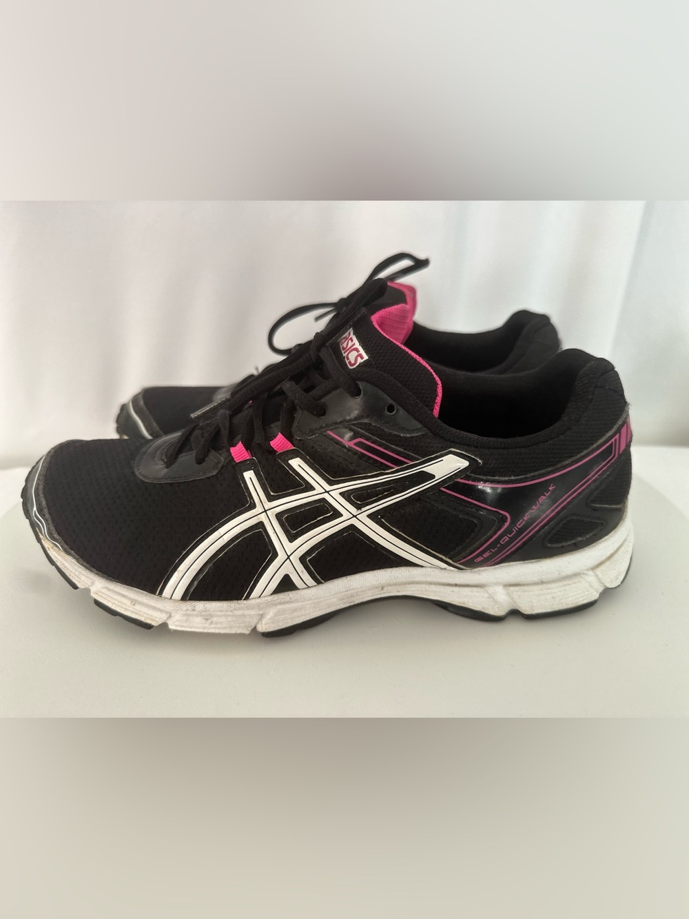 ASICS Gel Women’s Running Shoes Black Pink Size 9.5 (SH110)